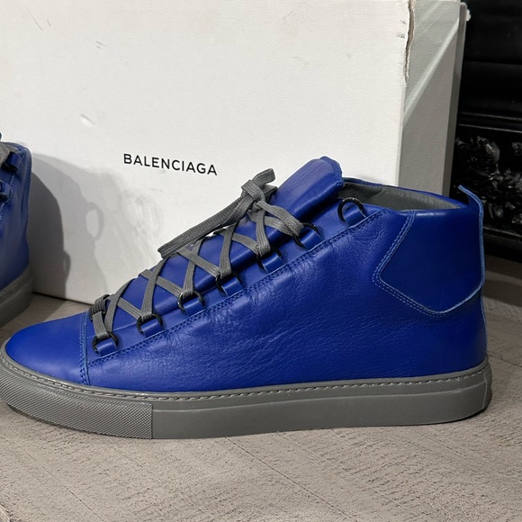 Balenciaga Other - Balenciaga Stylish Blue Leather Men's Sneakers 10